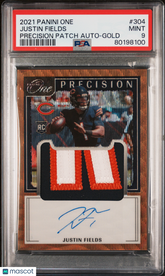 2021 Panini One Justin Fields #304 PSA 9 Rookie Gold Prizm Patch Auto /10