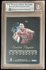 1996 SkyBox Premium Autographics Blue Scottie Pippen #68 Autograph BGS 8 Auto 9