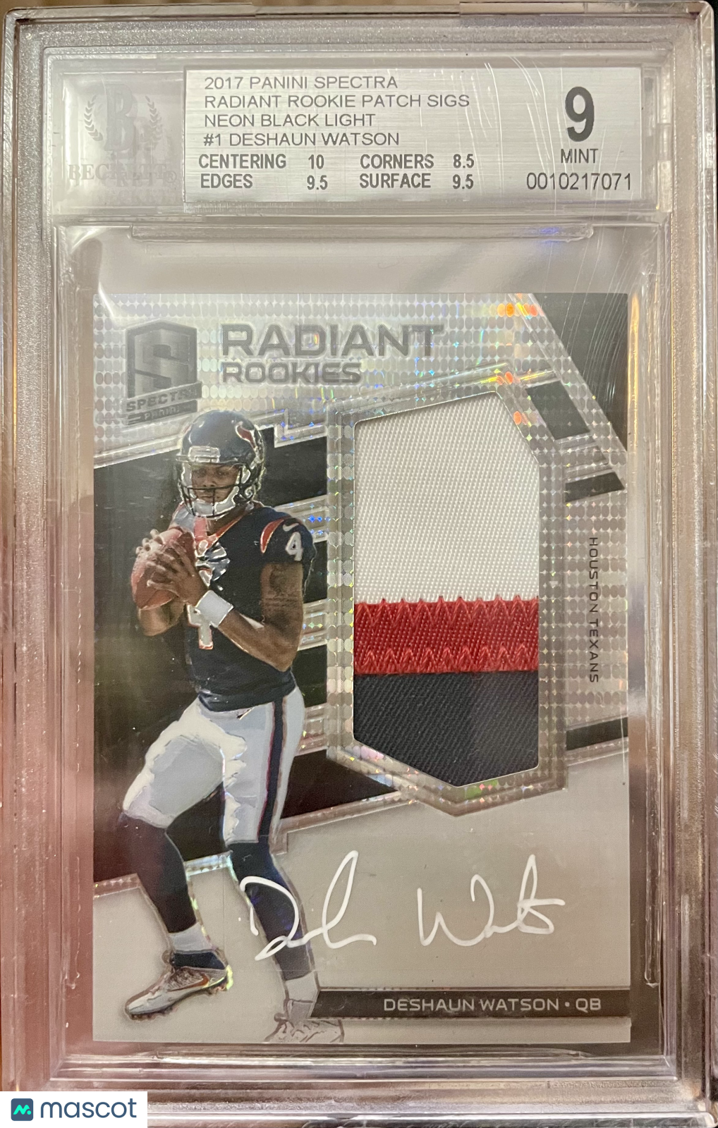 2017 Spectra Radiant Rookie Patch Auto Neon Black Light Deshaun Watson /10 BGS 9