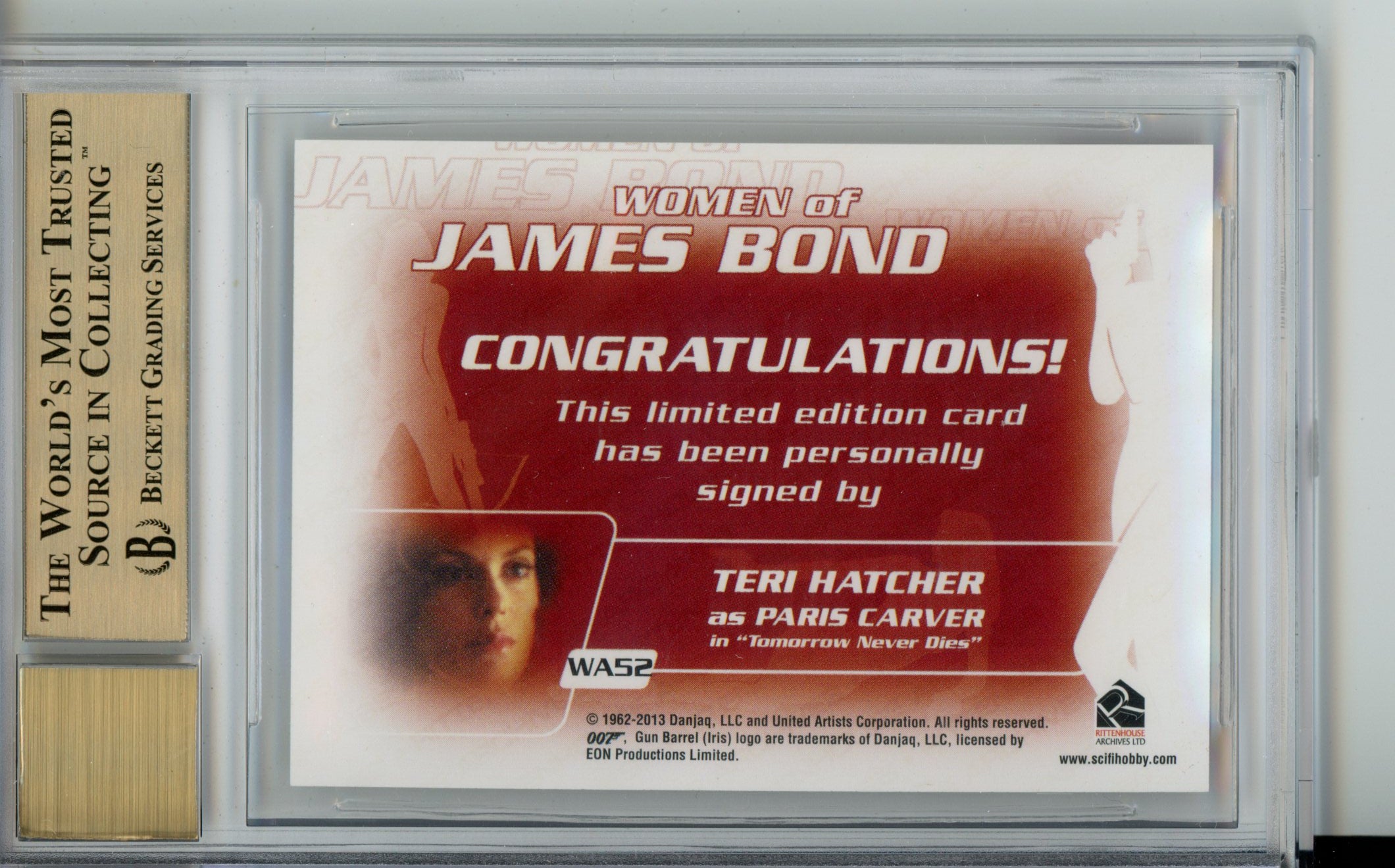 2014 James Bond Arch Autograph Tomorrow Never Dies Teri Hatcher BGS 9.5/10 Auto